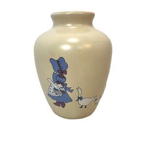 Ceramic Sunbonnet Sue And Geese Vase 6"T x 5"W Cottagecore Grannycore Vintage